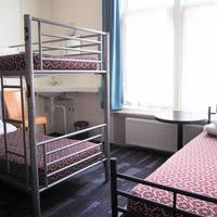 Bed in 5-Bed Mixed Dormitory Room with Shared Bathroom