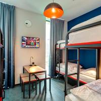 Family Room to 6-Bed Room (Only Bunk Beds)