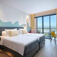 Premium Twin Room with Balcony and Sea View