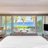 Deluxe Marine Suite, Suite, 1 King, Seafront, Balcony