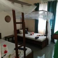 Standard Twin Room with Garden View