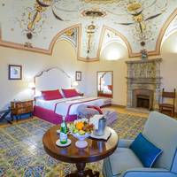 Deluxe Suite with Terrace and Sea View