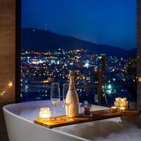Signature Suite
