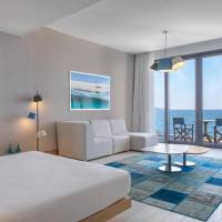 Junior King Suite with Pool