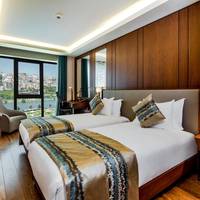 Deluxe Double or Twin Room with Sea View