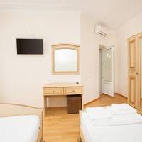 Comfort Triple Room with Shower