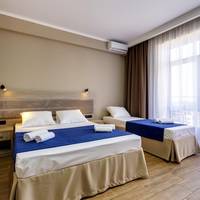 Superior Triple Room with Garden View
