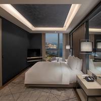 One-Bedroom Suite with Sea View