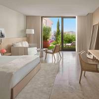 Superior King Loft with Balcony and Garden View