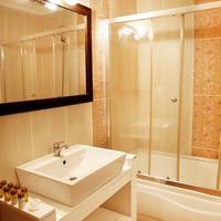 Deluxe Double Room with Bath