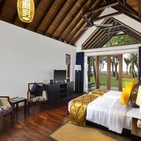 Premier Ocean View Villa with Plunge Pool and Bathtub