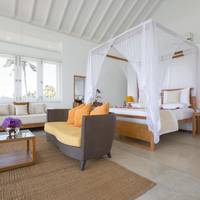 Ocean Signature Suite with Free 24 hours Check-in & Check-out