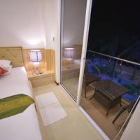 Deluxe Double Room with Balcony and Sea View