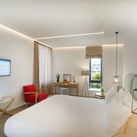 Corner Suite