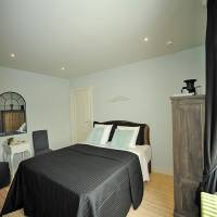 Deluxe Double Room with Shower