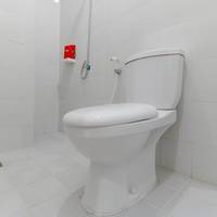RedDoorz Double Room