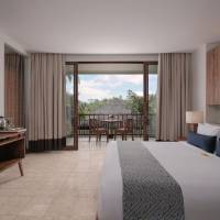 Suite with Garden View and Free Benefits