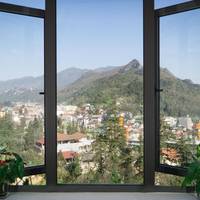 Suite with Mountain View