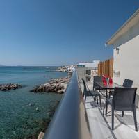 Deluxe Family Suite with Front Sea View