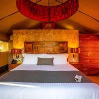 Superior Room with Jetted Tub