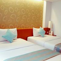 Deluxe Double or Twin Room with Pool Access