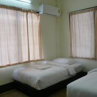 Twin Room with Air-Conditioning