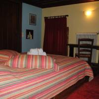 Suite with Fireplace (4 Adults)