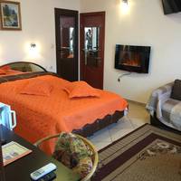 Deluxe Suite with Spa Bath