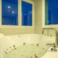 Suite with Spa Bath