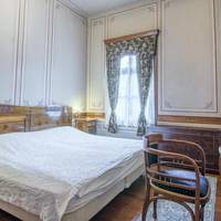 Two-Bedroom Ancient Apartment