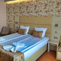 Twin Room with Partial Sea View and Balcony