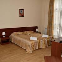 Studio in Flora Apartments