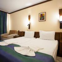 Double Room (2 Adults + 1 Child)