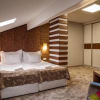 Two-Bedroom Apartment Lux