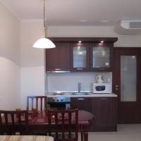 Two-Bedroom Apartment with Balcony (5 Adults)