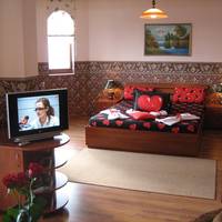 One-Bedroom Suite with Balcony