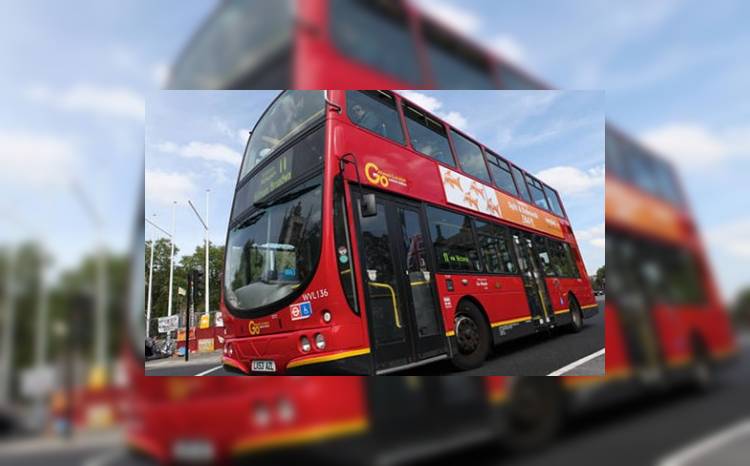Великобритания: Лондонские автобусы переходят на карточную систему