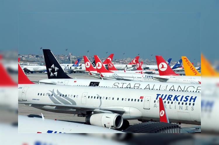 Турция: Аэропорт Ататюрк в Стамбуле поставил рекорд по количеству обслуженных самолётов