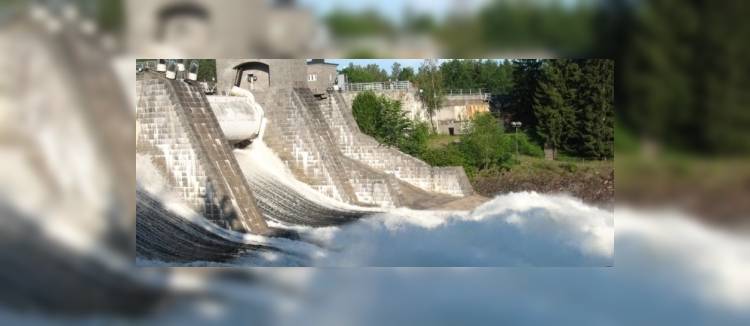 Финляндия: Водопад «Иматранкоски» открыл летний сезон