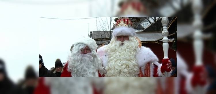 Россия: Русский и финский Деды Морозы встретятся на границе
