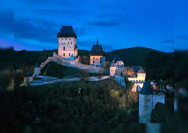 Один раз за все лето чешские замки не закроются на ночь