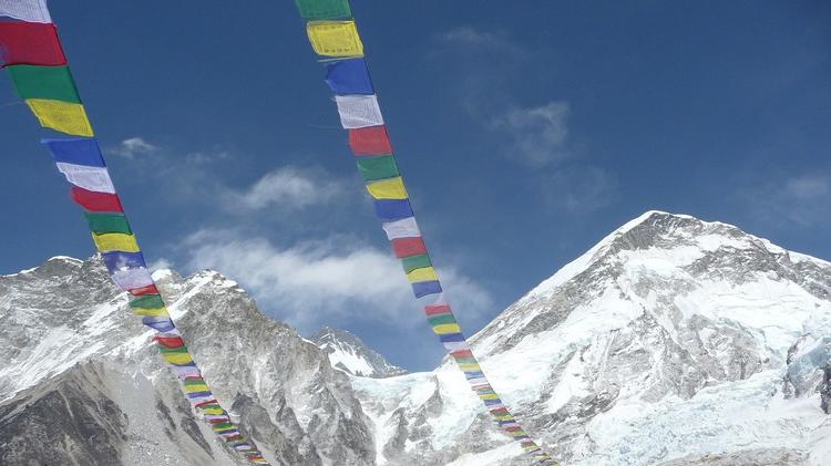 Китай и Непал договорились, какую высоту горы Эверест считать официальной с сегодняшнего дня
