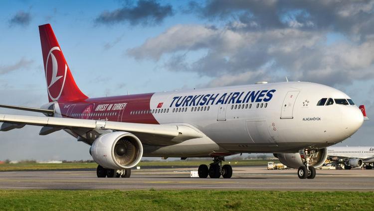 Turkish Airlines отмечает 75-летие полетов в греческие Афины