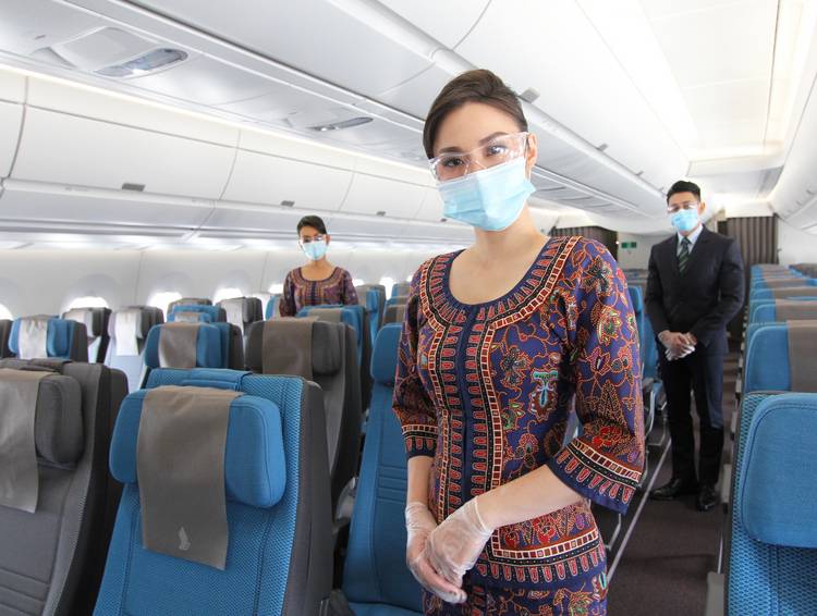 Singapore Airlines отменила обязательное ношение масок на большинстве маршрутов