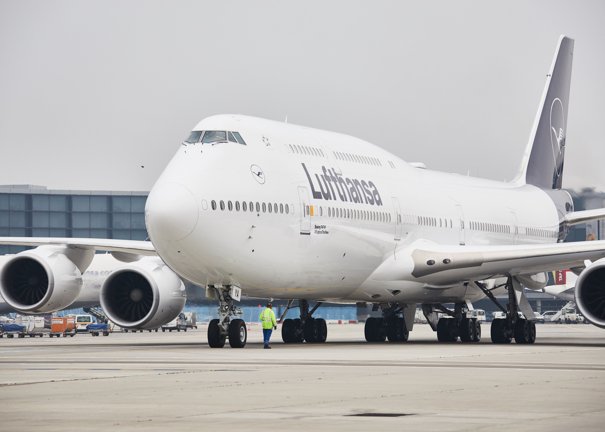 Boeing 747 авиакомпании Lufthansa вернулся из-за проблем с гидравликой1