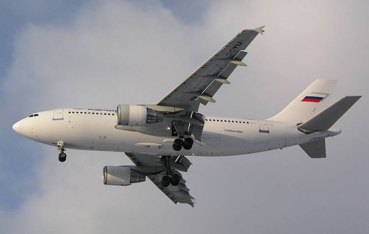 Откуда и зачем появился широкофюзеляжный и укороченный Airbus A310?