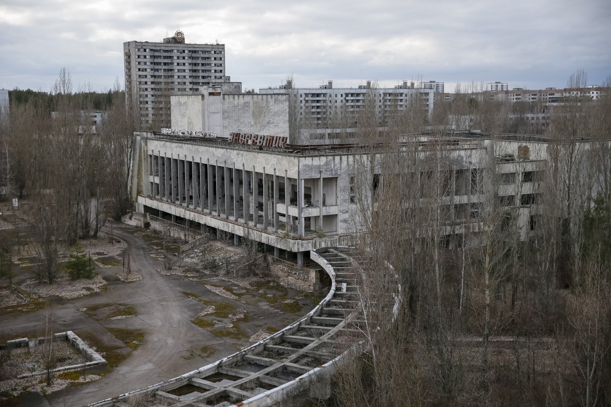 Чернобыль открыт для туристов. Сколько стоит тур и почему в зоне нельзя оставлять ничего своего?   